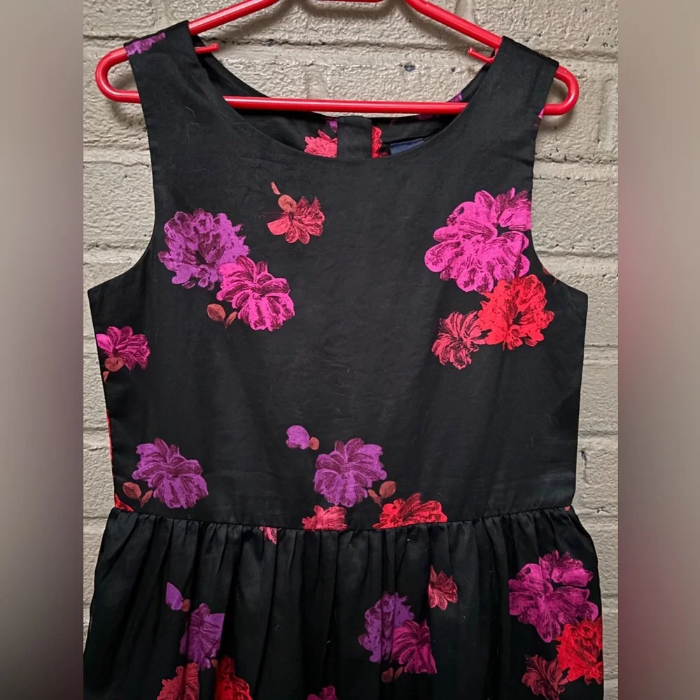 Gap  Girls black floral print dress  L (10)